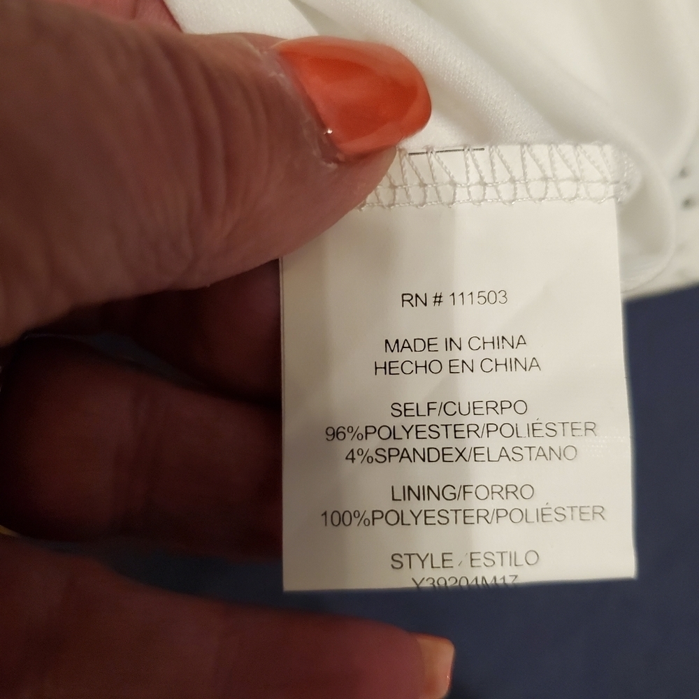 Loxology Women's Eyelet Shift Dress NWOT - Picture 14 of 14